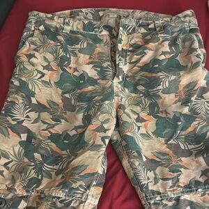 Sundance, camo pants size 12 true  to  size